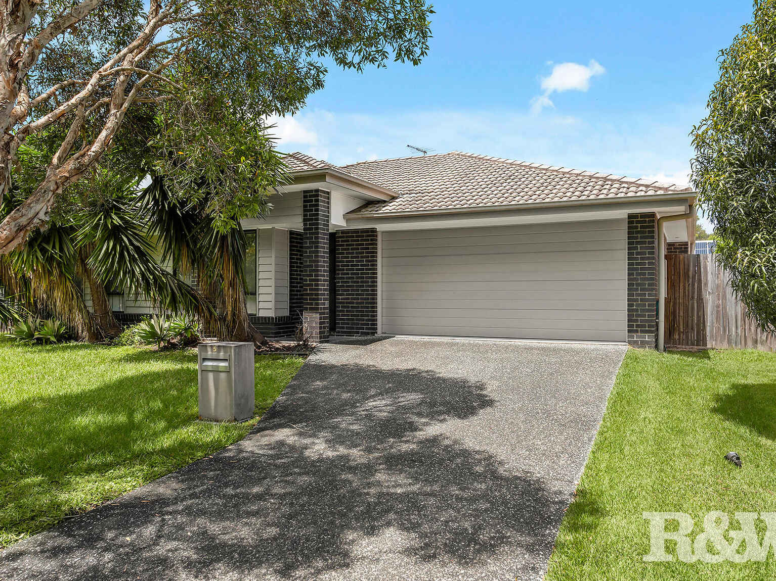 5 Susannah Place Ormiston