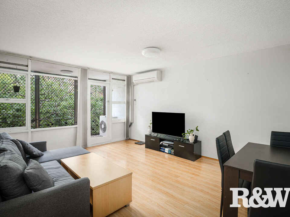 3/6-8 Lichen Place Westmead