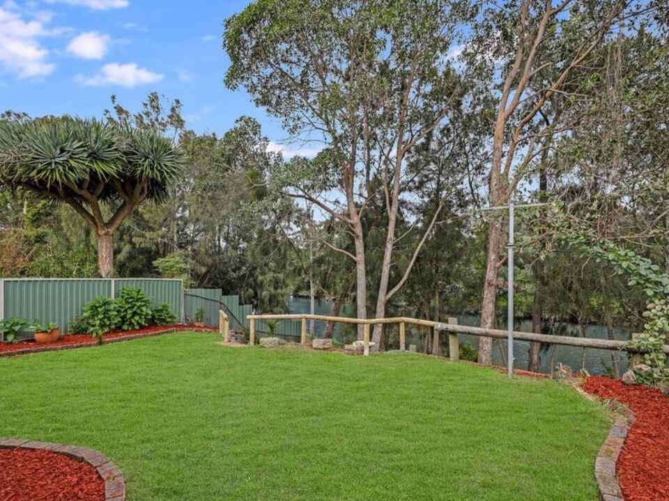 4 Riverside Road Lansvale