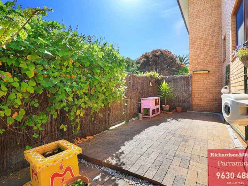 2/75 Weston Street Harris Park