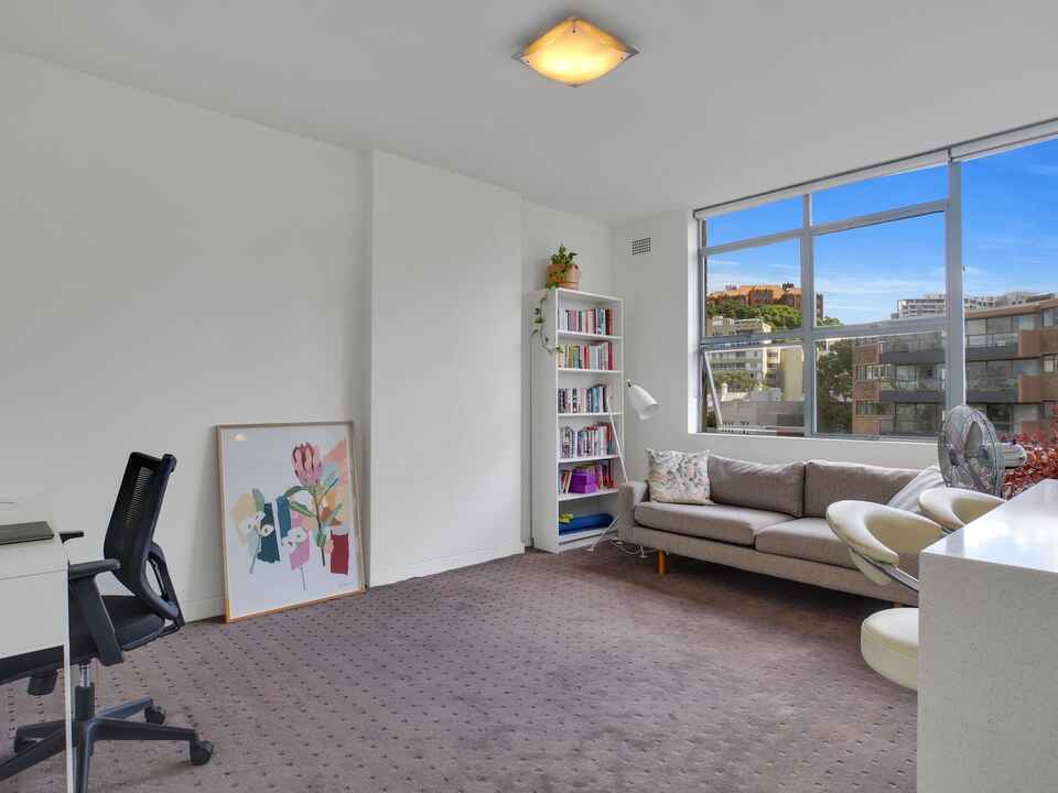 64/1 Holdsworth Avenue Elizabeth Bay