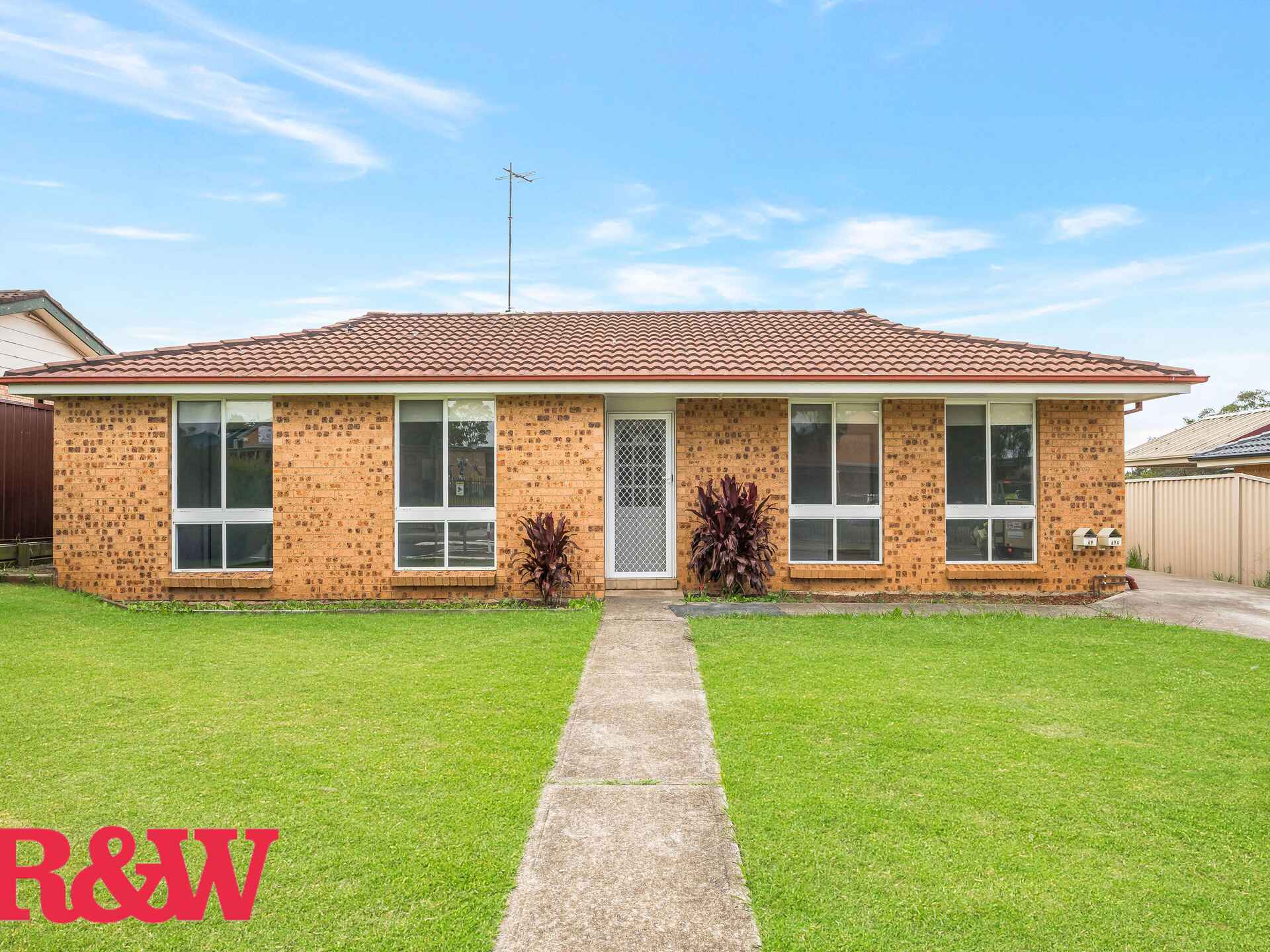 69 Anthony Drive Rosemeadow