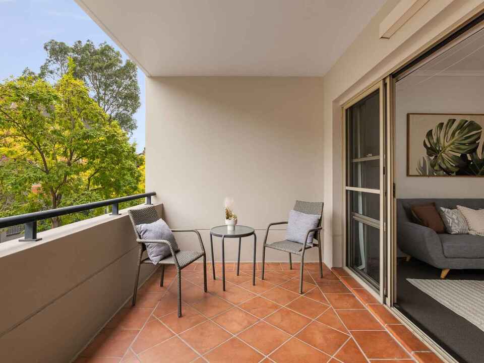 19/8 Williams Parade Dulwich Hill